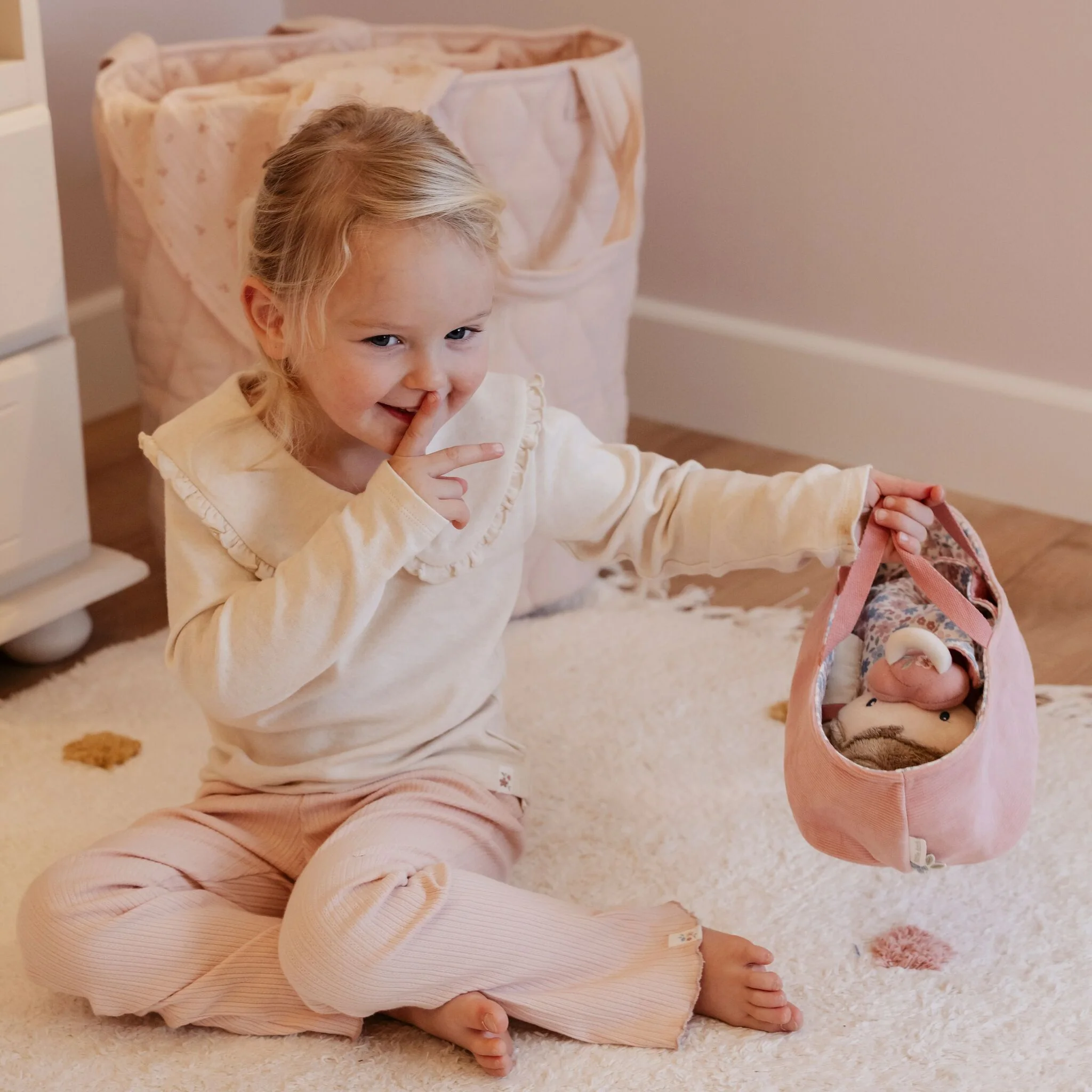 Bambola Baby Rosa con Culla e Accessori Little Dutch - immagine 3